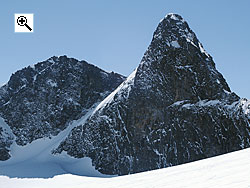 Stølsmaradalstind from Ringskard saddle to the north east