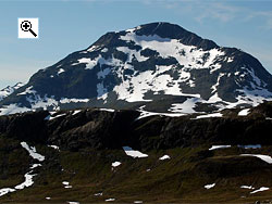 Snøholstind from the foot of Slettmarkpiggen to the south east