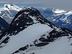 Austre Rauddalstind from Vestre Rauddalstind to the west
