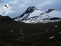 Looking up Simledalen valley to Austre Rauddalstind from Gravdalen valley