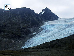 The peak of N�rdre Semelholstind in the centre of the photo and the Semelholstind in the centre right
