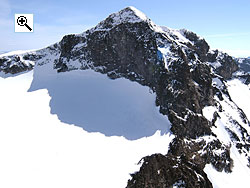 Galdhpiggen from Vetlepiggen in the north
