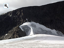 Looking across the snout of Bjrlings glacier to ice ridge